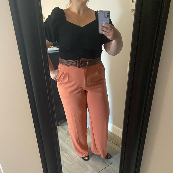 Puffy sleeves black ruched top - Picture 3 of 4